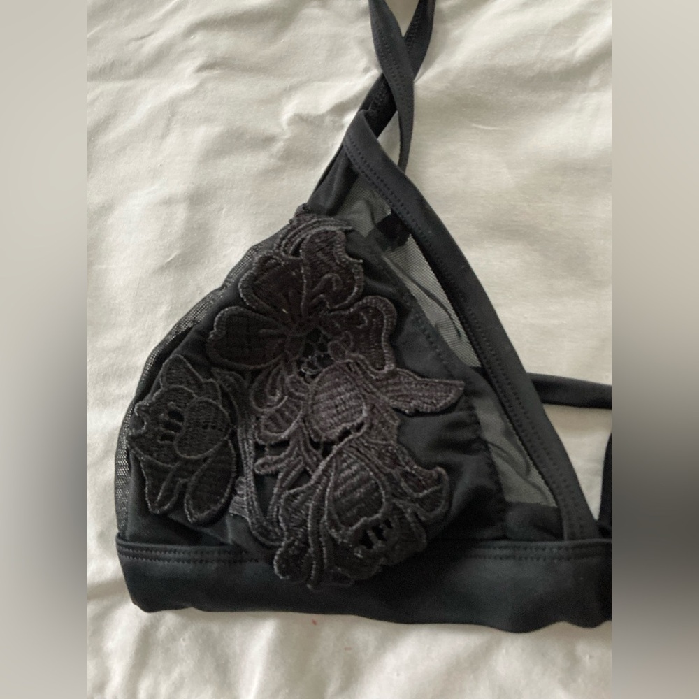 Mesh black bikini top - Picture 3 of 6